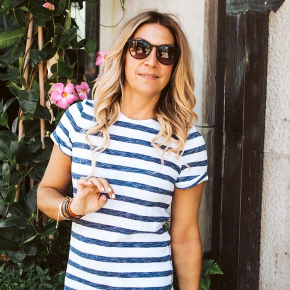 Alice + Olivia Stefan Striped Short-Sleeve Dress - Picture 6 of 8